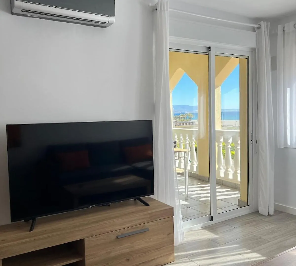 Modern Apartment With Views Roquetas de Mar
